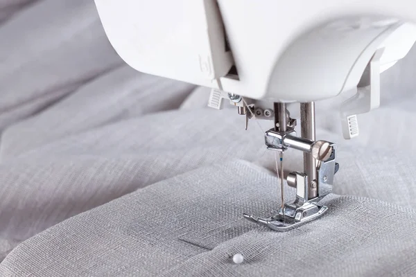 Modern Sewing Machine Presser Foot Linen Fabric Thread Closeup Copy — Zdjęcie stockowe
