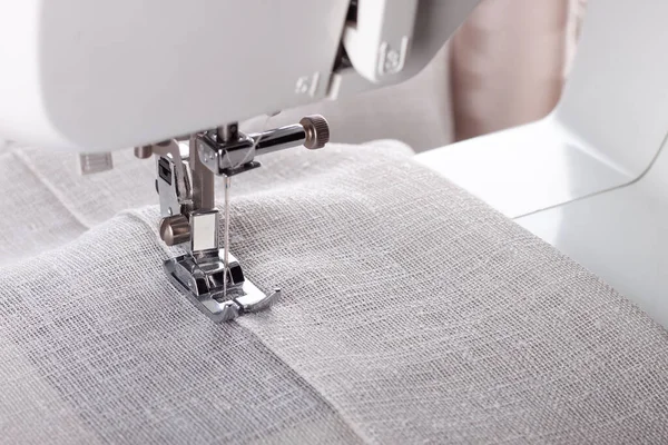 Modern Sewing Machine Presser Foot Linen Fabric Thread Closeup Copy — Foto de Stock