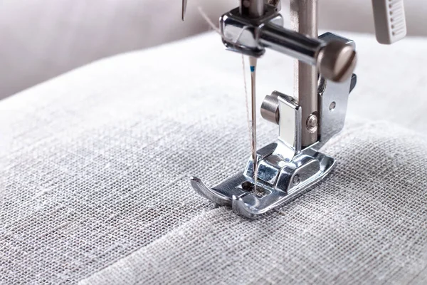 Modern Sewing Machine Presser Foot Linen Fabric Thread Closeup Copy — ストック写真