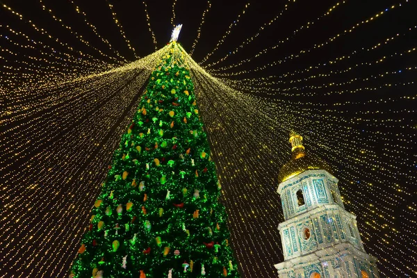 Luzes Férias Árvore Natal Cidade Noite Praça Central Cidade Kiev — Fotografia de Stock
