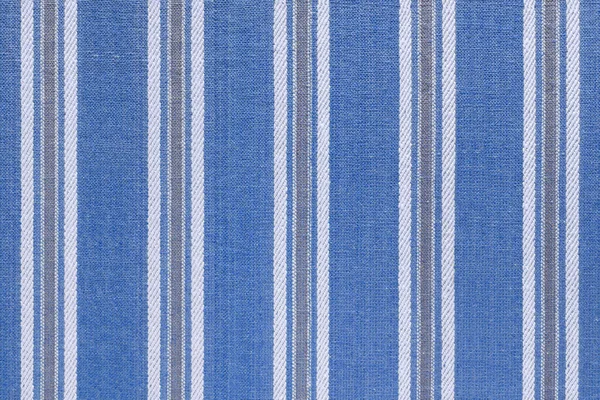 自然のリネンの質感を背景に 青と白のラインストライプパターンとコットン生地 テクスチャを閉じます カーテン 張りのための材料 — ストック写真