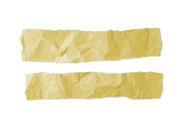 黄色折皱纸片 边缘被撕破 与白色背景隔离 回收的工艺纸皱折 折皱纹理 磨碎边框 带有文本复制空间的模型 免版税图库图片