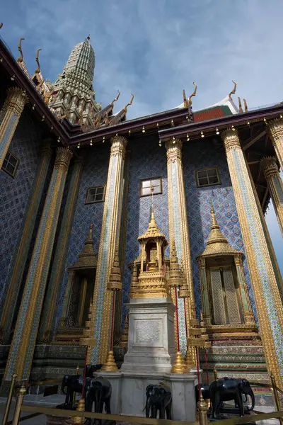 Архитектура Храма Ват Пхра Кау Изумрудного Будды Большой Площади Бангкок — стоковое фото