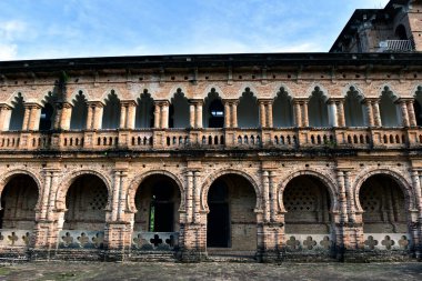 Kellie 'nin Kalesi Batu Gajah, Perak, Malezya' da. Bitmemiş, harap olmuş konak, William Kellie-Smith adında bir İskoç ekicisi tarafından inşa edilmiş..