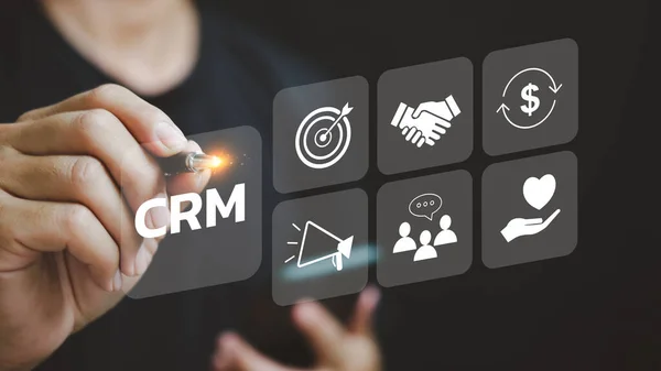 Empresário Tocando Crm Customer Relationship Management Tela Virtual Community Marketing Fotografia De Stock