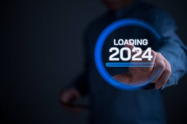 İş kurma stratejisi büyümesi ve hedef alınan başarı veri yatırımları finansmanı kavramı.