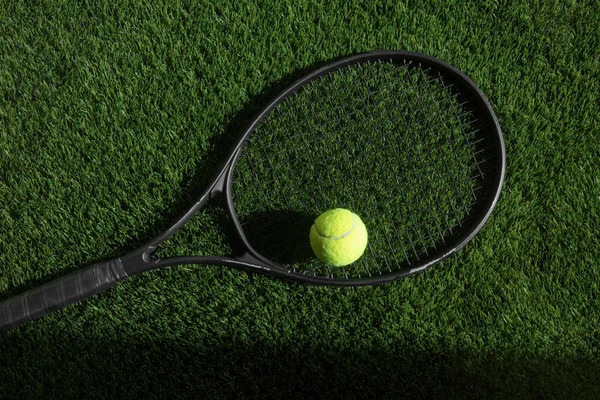 Вид Сверху Теннисные Корты Мячик Зеленой Травы Горизонтальный Спортивный Плакат — стоковое фото