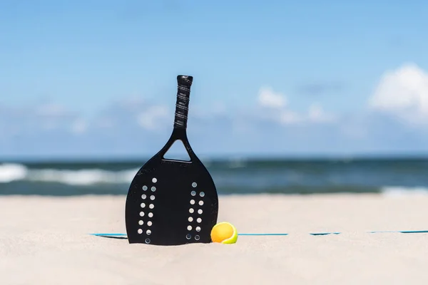 Ракетка Піщаному Пляжі Концепція Літнього Спорту Горизонтальний Плакат Спортивної Тематики Ліцензійні Стокові Зображення