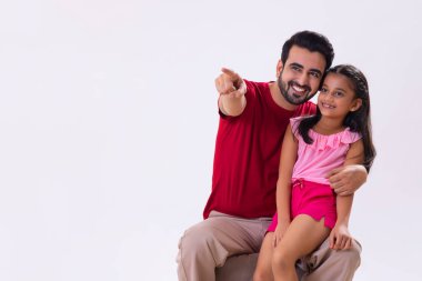 KIZI KIZI KIZI KUÇAĞI İÇİN BİR DAHA ÖNCE OLDU