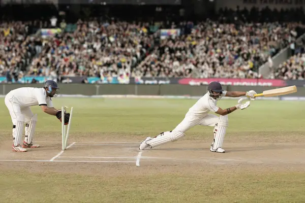 Stadyumda oynanan maçta vurucu kale bekçisi tarafından şaşkına çevrildi.