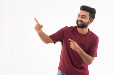 BİR CHEERFUL YAŞAĞI MUTLU OLACAK