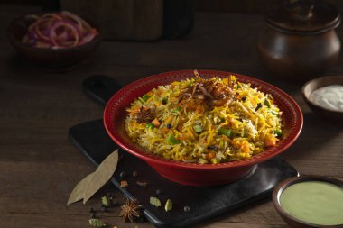 Pulao Hint spesiyali, nane aromalı pilav.