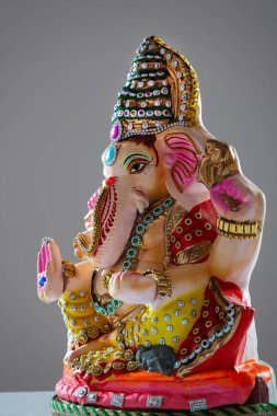 Ganesh putunun yan çekimi.