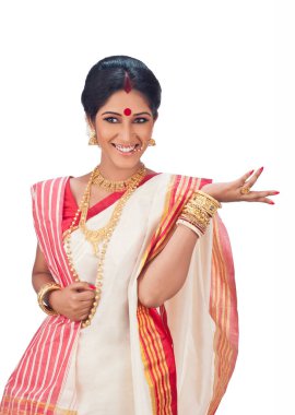 Güzel Bengalli kadın hayal ediyor