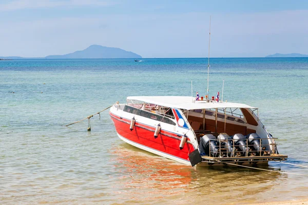Speed Boat Moored Pier Rawai Beach Thailand Transport Tourists Phi — Stock Photo, Image