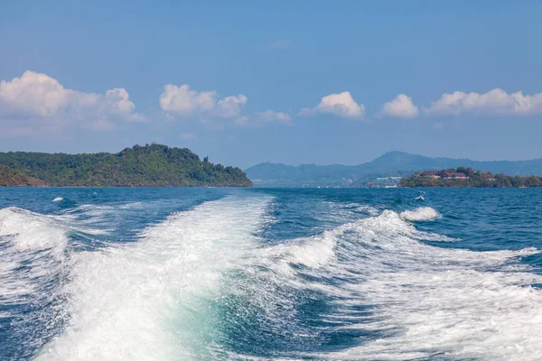 Waves Speedboat Blue Sea Splashes Trail Boat Yacht Concept Travel — Stock Photo, Image