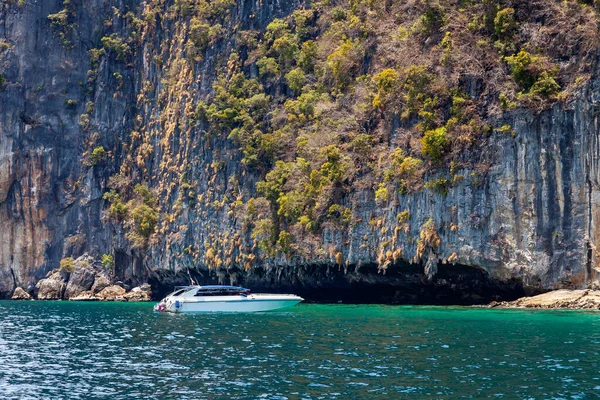 Ilha Phi Phi Leh Barco Mar Tailândia Viajar Durante Férias — Fotografia de Stock