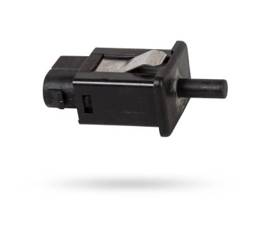 Beyaz izole edilmiş arka planda bir arabanın fren pedalının altındaki fren lambası anahtarı. Web siteleri ve reklamcılık için yedek parça kataloğu.