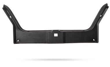 Bir araba parçasının kaplaması - bir atölyede değiştirmek veya satmak için bir fotoğraf stüdyosunun beyaz izole arka planında siyah plastikten yapılmış bagaj.