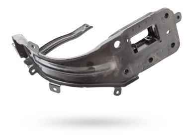 Arabanın ön paneli için daha sert takviye. Siyah gövde tampon güçlendirme kısmının yedek parçası. Otomobil servisinde ya da garajda satılık ya da kurulum ekipmanları. Otomobil parçaları kataloğu.