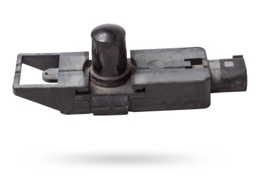 Yağmurda ya da yağmurda otomatik olarak ışıkları ve silecekleri açmak için ışık ve yağmur sensörleri olan siyah plastik bir kutunun içindeki elektronik tahta. Otomatik parçalar kataloğu.