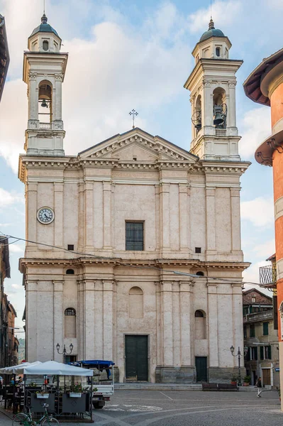Fachada Iglesia Nostra Signora Dell Assunta Ovada Piamonte Italia —  Fotos de Stock