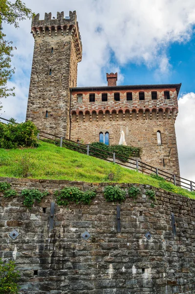 Замок Старой Деревни Трисоббио Пьемонте Италия — стоковое фото