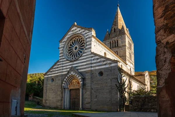 Ancienne Basilique Dédiée Famille Fieschi Située Ligurie — Photo