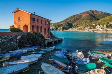 Cinque Terre yakınlarındaki İtalyan Rivierası 'nda Levanto Körfezi manzarası