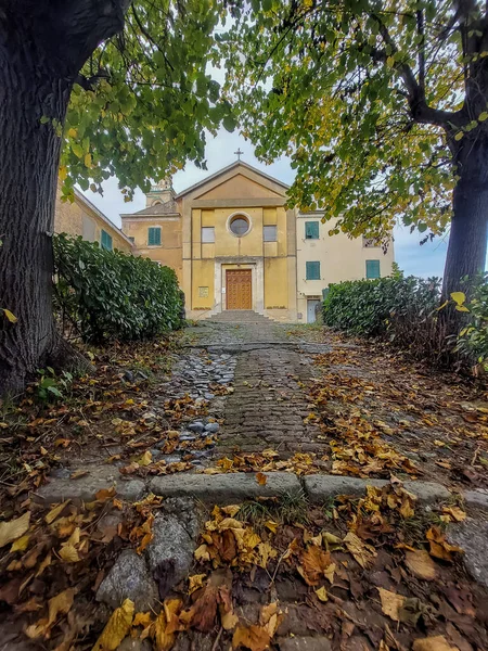 Jesienna Atmosfera Sanktuarium Alberta Sestri Ponente Dzielnicy Genui Włoszech — Zdjęcie stockowe