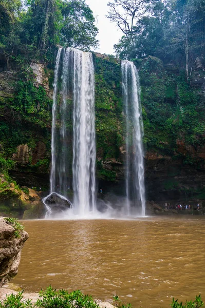 Misol Cachoeira Consiste Uma Única Cascata Altura Que Cai Uma — Fotografia de Stock