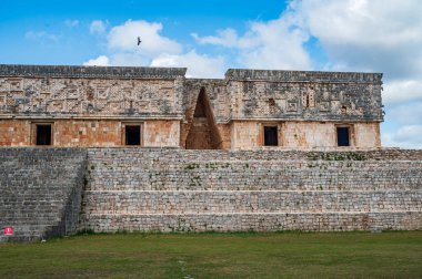 Maya Binası, Meksika, Yucatan 'daki Unesco Dünya Miras Alanı' ndaki Gorvernor Sarayı 'ndan aradı.
