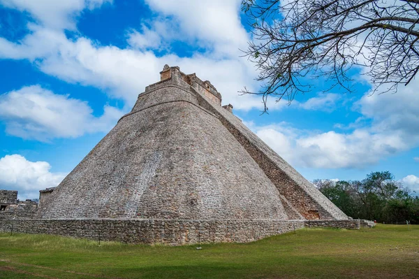Maya Pyramid Hívott Bűvész Unesco Világörökség Része Uxmal Yucatan Mexikó — Stock Fotó
