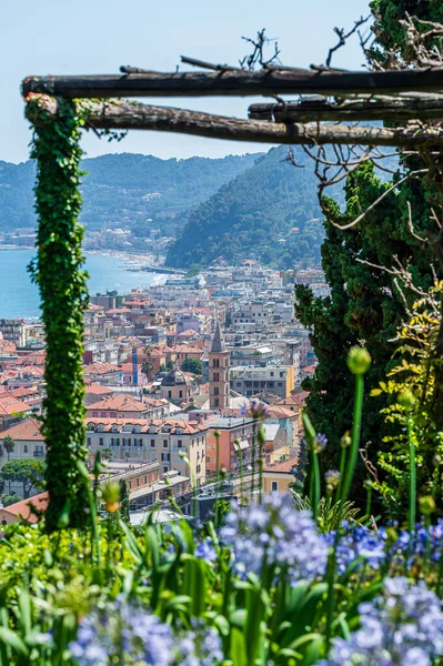 Stadsbilden Alassio Viktig Turistiska Byn Den Italienska Rivieran — Stockfoto