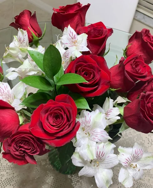 güzel kırmızı gül buketi 