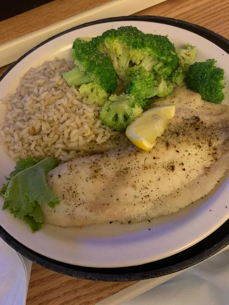 Plaka üzerinde lezzetli yemek