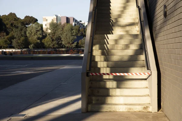 Les Escaliers Extérieurs Sont Bloqués Par Ruban Avertissement Danger Qui — Photo