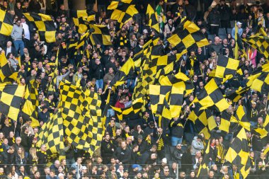 SOLNA, SWEDEN - 16 APR 2023: Tifo ve taraftarları Solna 'daki Friends Arena' da AIK vs Hammarby IF maçında. Nihai sonuç 2-0