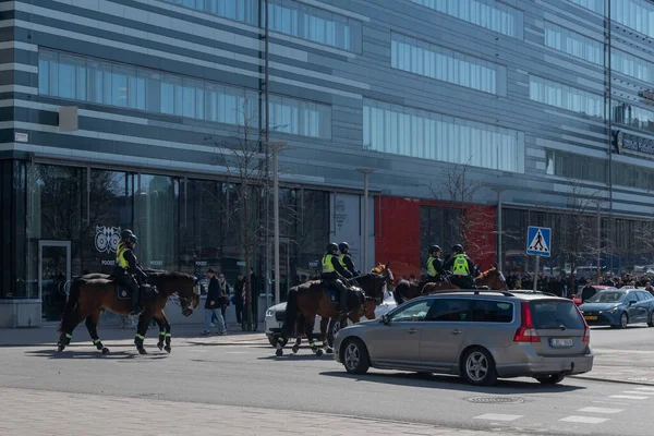 Solna Zweden Apr 2023 Politiepaarden Voor Wedstrijd Tussen Aik Hammarby — Stockfoto