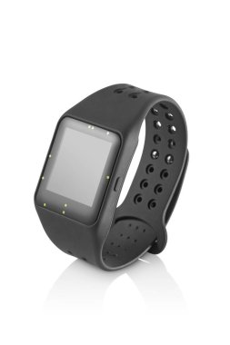 Temiz tasarlanmış, izole edilmiş akıllı saatin üç çeyrek görünümü