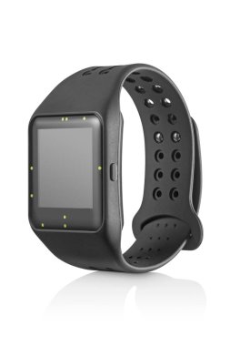 Temiz tasarlanmış, izole edilmiş akıllı saatin üç çeyrek görünümü