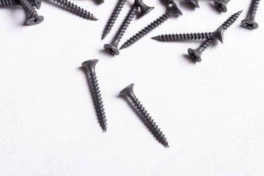 Metal, Paslanmaz Çelik Kendinden Geçme Vidaları beyaz arkaplanda