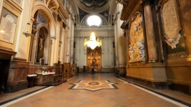 Zaragoza, İspanya - Mart: Katedral 'in İçinde - Bazilika Bizim Sütun Hanımımız, Zaragoza, İspanya. Yüksek kalite 4k görüntü