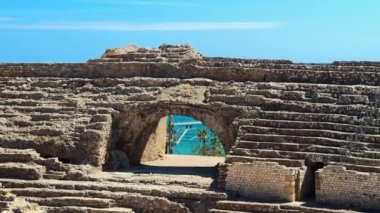 Tarragona, İspanya 'da antik Roma amfitiyatrosu. Yüksek kalite 4k görüntü.