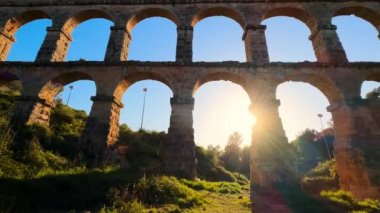 Tarragona, İspanya 'da Roma su kemeri. Yüksek kalite 4k görüntü