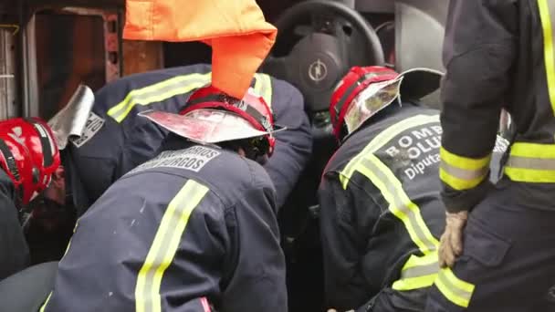 Car Crash Traffic Accident Firefighters Rescue Injured Trapped Victims Firemen — Stock Video