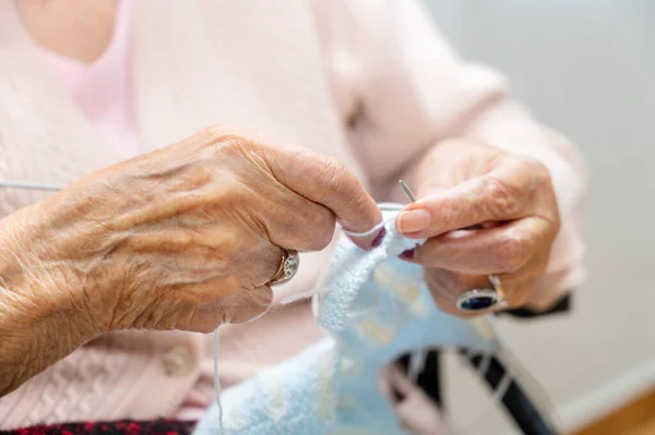 Elderly Woman Crocheting Handicraft Course Hobby Occupational Therapy Nursing Home Royalty Free Stock Photos