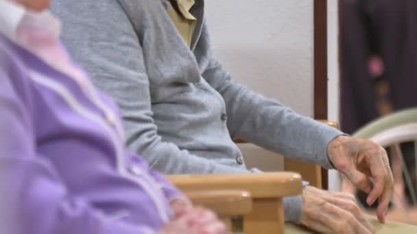 Starsi Pacjenci Ćwiczą Domu Starców Wysokiej Jakości Materiał — Wideo stockowe