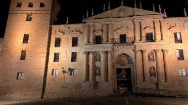Burgos, San Salvador de Ona 'daki Benedikt manastırı. Romanesk, Gotik ve Mudejar tarzında. Yüksek kalite 4k görüntü