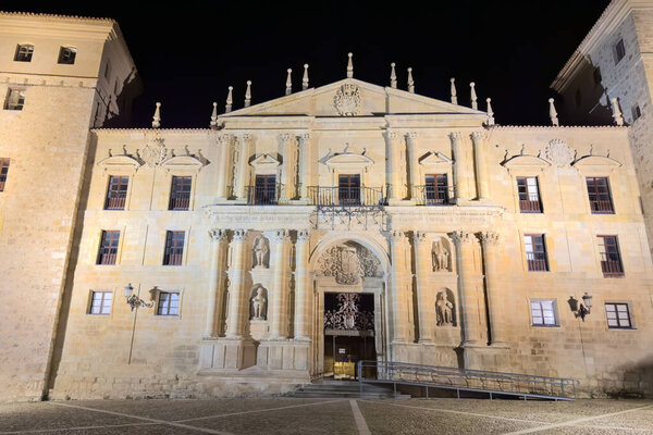 Benedictine monastery of San Salvador de Ona in Burgos. Romanesque, Gothic and Mudejar styles. High quality photography.
